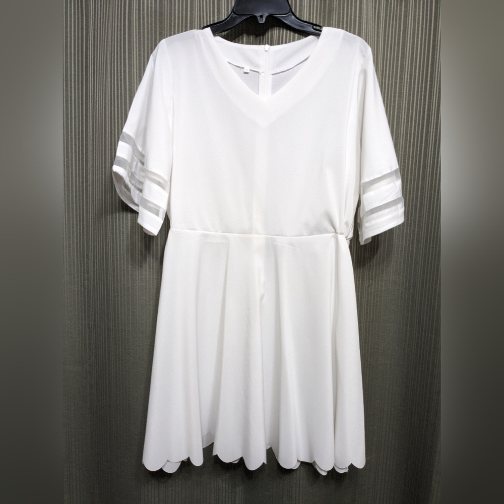 Juniors XL V Neck Bell Sleeve A line Dress